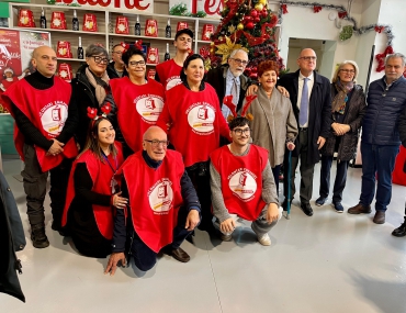 Saluto di Natale 2025 all’Emporio della Solidarietà: una comunità che si ritrova